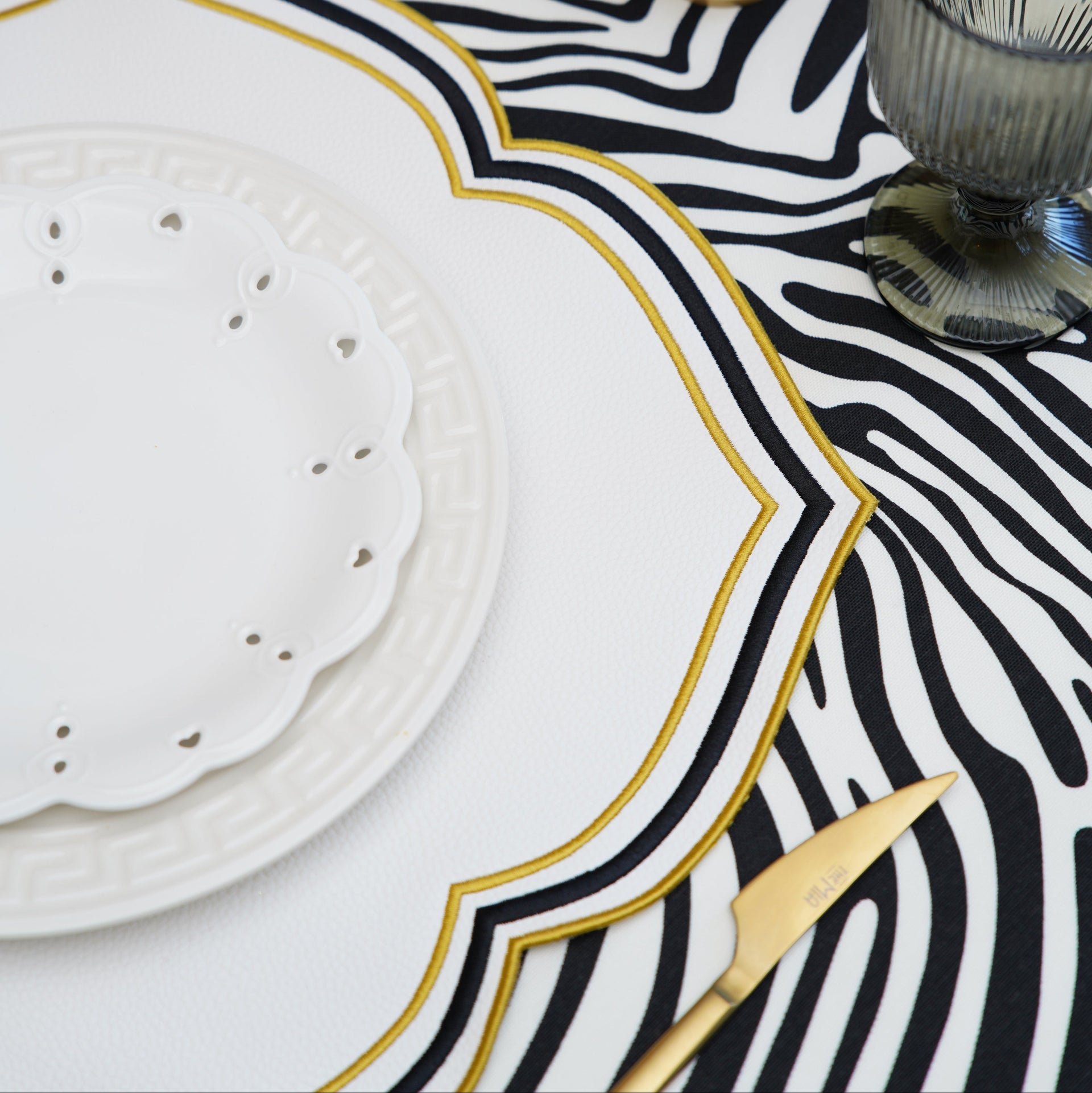SPRING TABLE DECOR – ZEAL WHITE BLACK & GOLD FAUX LEATHER PLACEMAT