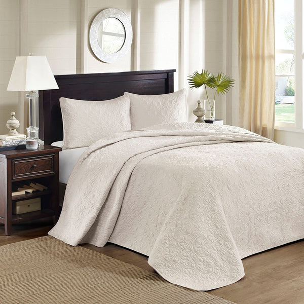Quebec Reversible Bedspread Set by Madison park
