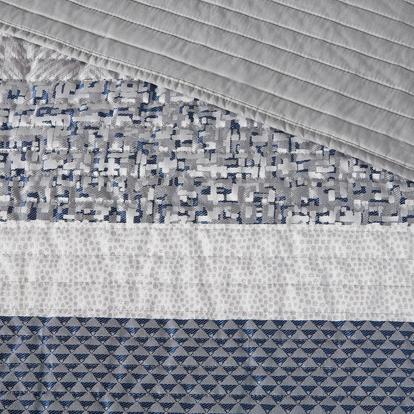 Rhapsody 6 Piece Reversible Jacquard Quilt Set with Throw Pillows in Navy