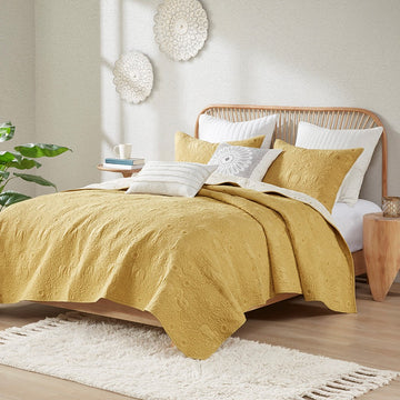 Kandula 3 Piece Reversible Cotton Quilt Set in Yellow