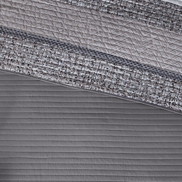 Rhapsody 6 Piece Reversible Jacquard Quilt Set with Throw Pillows in Grey/Taupe