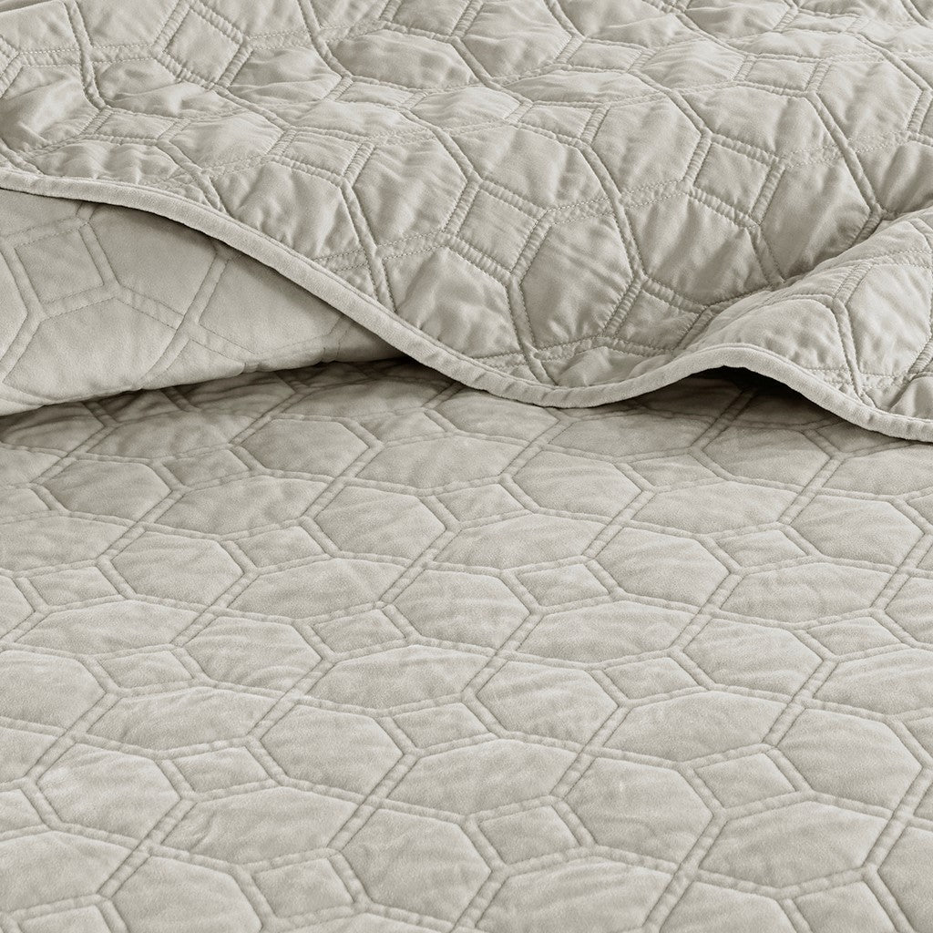Harper Velvet 3 Piece Coverlet Set - Ivory