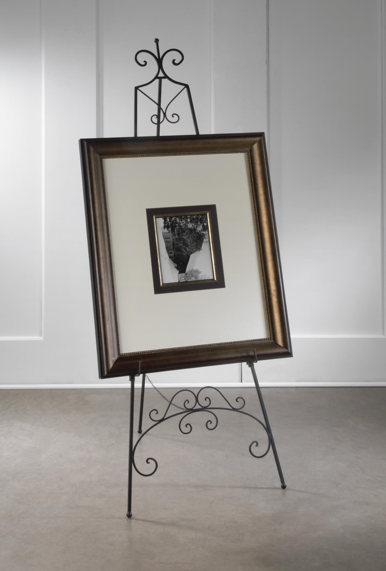 York Black Floor Easel