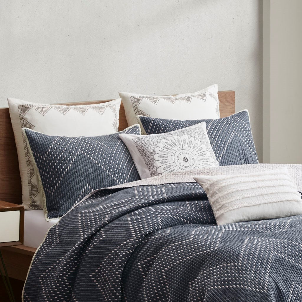 Pomona Cotton Embroidered 3 Piece Coverlet Set - Navy