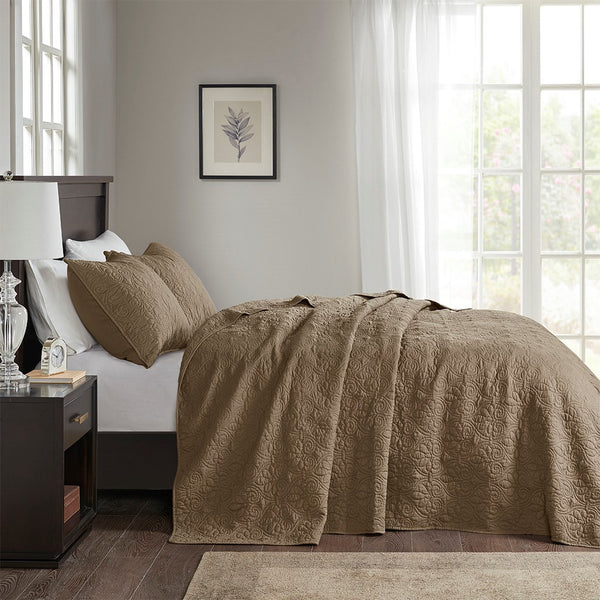 Quebec Reversible Bedspread Set by Madison park