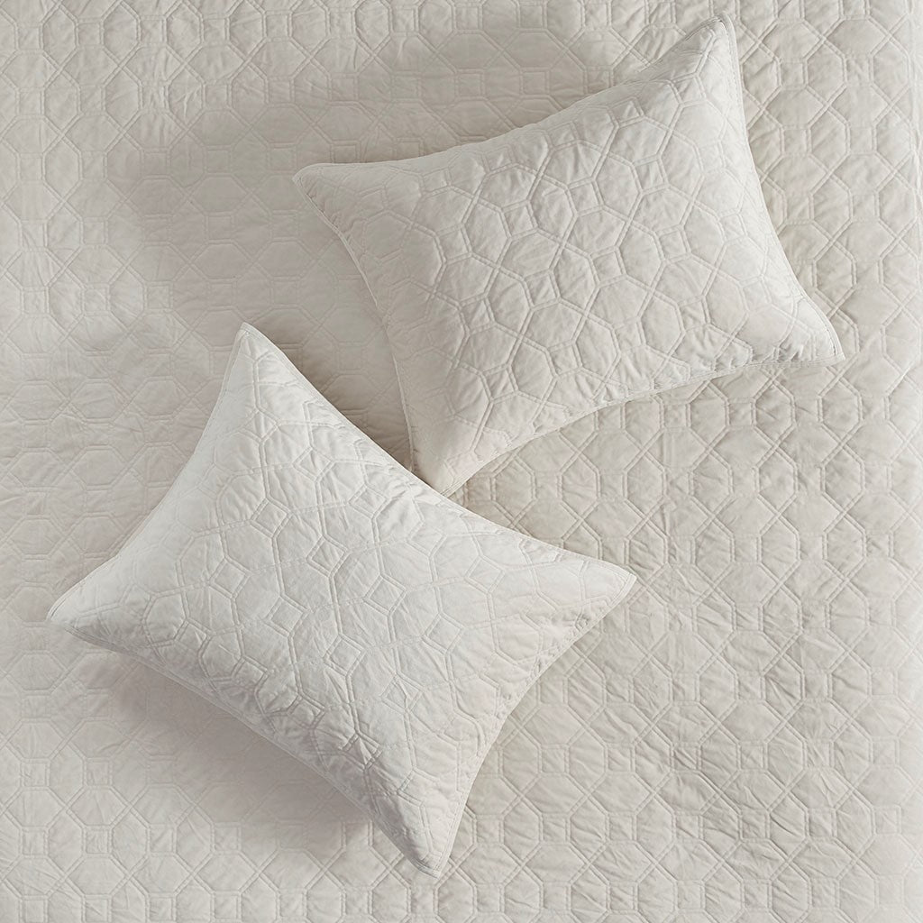 Harper Velvet 3 Piece Coverlet Set - Ivory