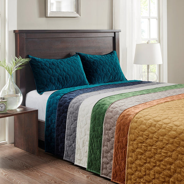 Harper Velvet 3 Piece Coverlet Set - Green
