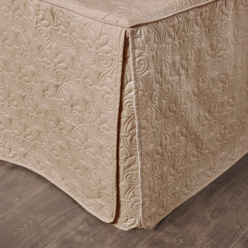 Quebec 3 Piece Fitted Bedspread Set by Madison Park