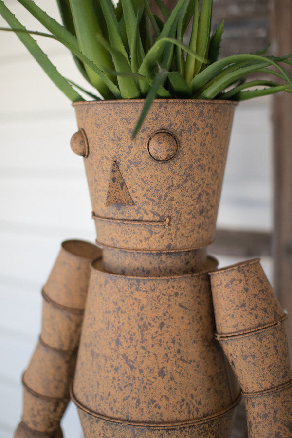 SET OF TWO METAL ROBOT PLANTERS Kalalou