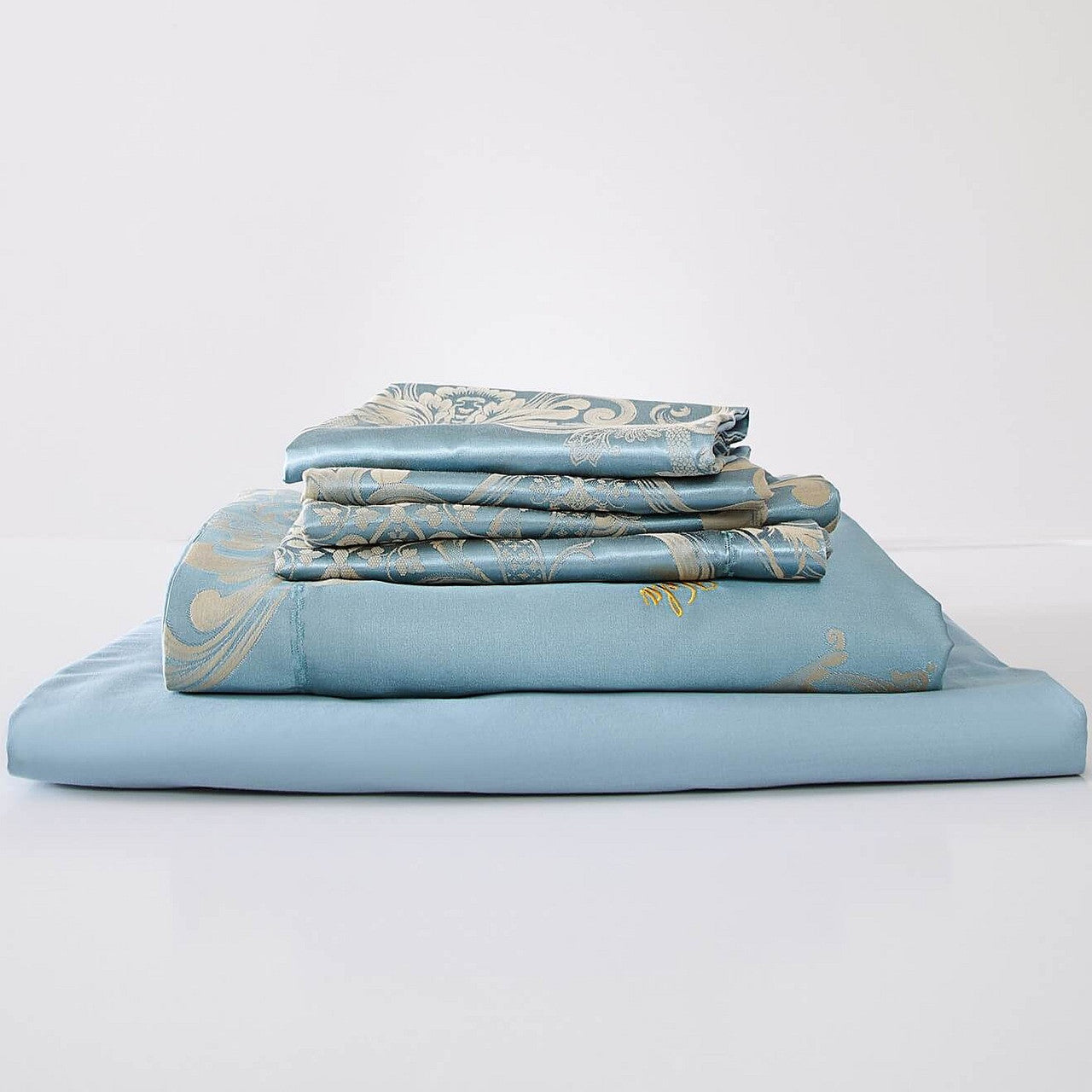 Dolce Mela 6 Pieces Luxury Jacquard Duvet Cover Set - Lille