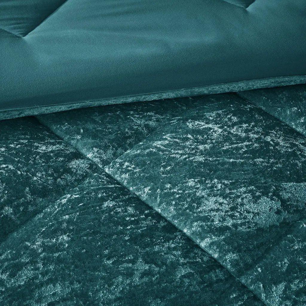 Felicia Velvet Comforter Set by Intelligent Design - Gifts for You 'n Me