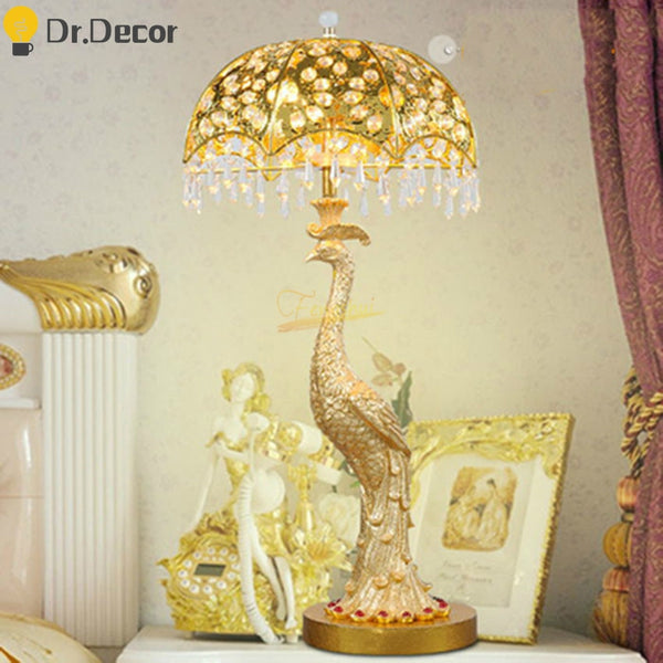 Nordic Peacock LED Table Lamp Modern Golden Crystal Table Lights Luxury Home Decor Lamp Villa Study Living Room Indoor Lighting