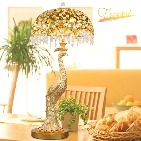 Nordic Peacock LED Table Lamp Modern Golden Crystal Table Lights Luxury Home Decor Lamp Villa Study Living Room Indoor Lighting