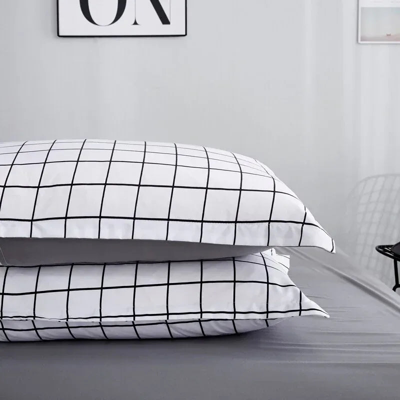 Bonenjoy Queen Size Bedding Set White Color Black Plaid Microfiber Reactive Printed King Size Bed Linen Sets For Bedroom Kit - Gifts for You 'n Me