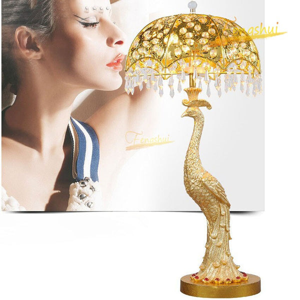 Nordic Peacock LED Table Lamp Modern Golden Crystal Table Lights Luxury Home Decor Lamp Villa Study Living Room Indoor Lighting