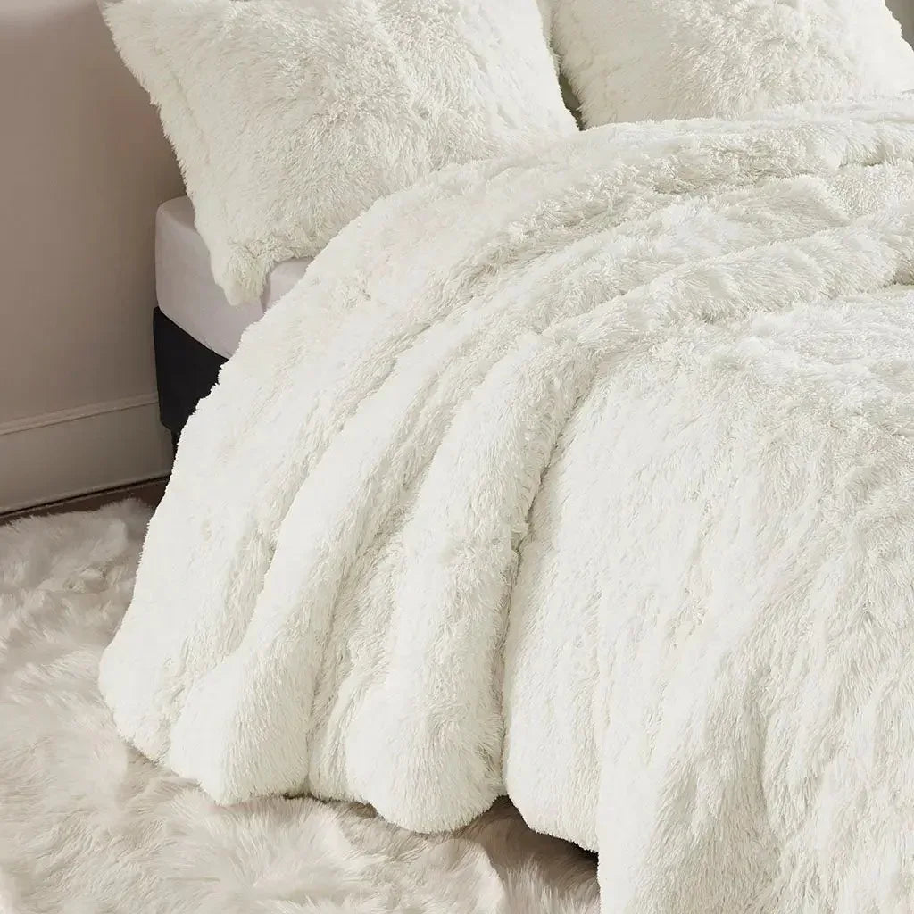 Malea Shaggy Faux Fur Comforter Mini Set by Intelligent Design - Gifts for You 'n Me