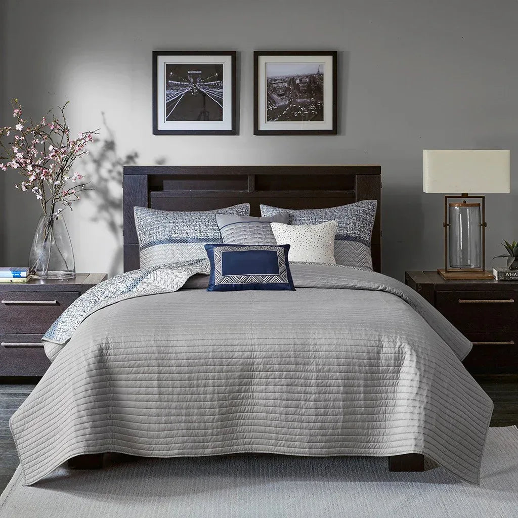 Rhapsody 6 Piece Reversible Jacquard Quilt Set with Throw Pillows in Navy - Gifts for You 'n Me