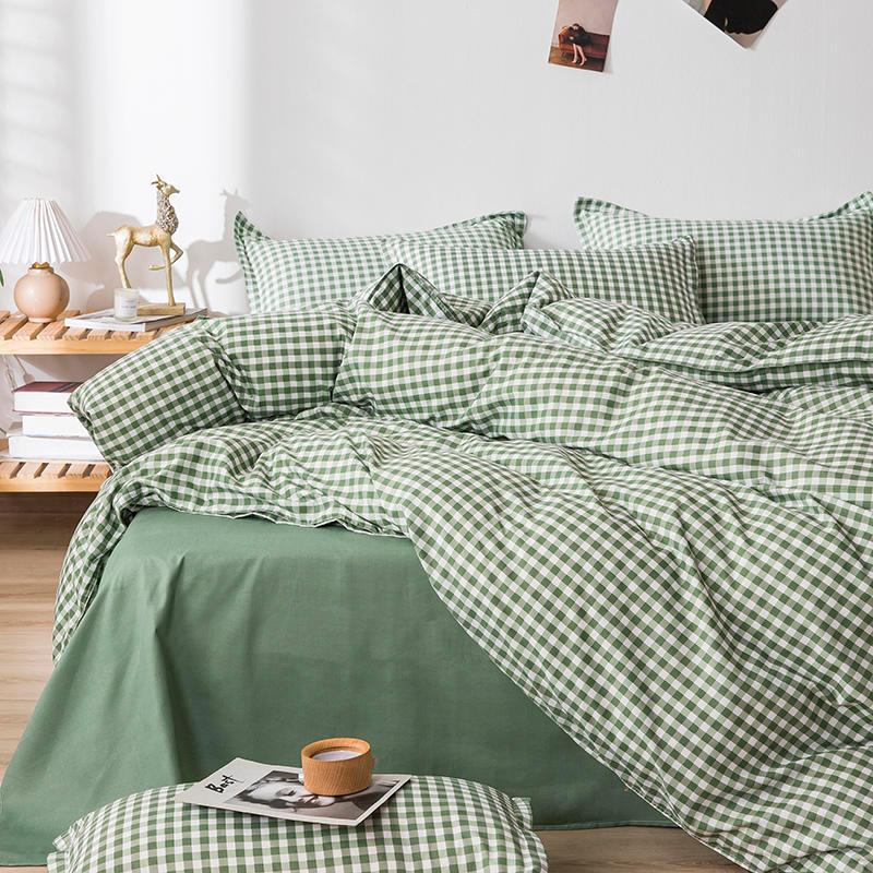 Bonenjoy Queen Size Bedding Set White Color Black Plaid Microfiber Reactive Printed King Size Bed Linen Sets For Bedroom Kit - Gifts for You 'n Me