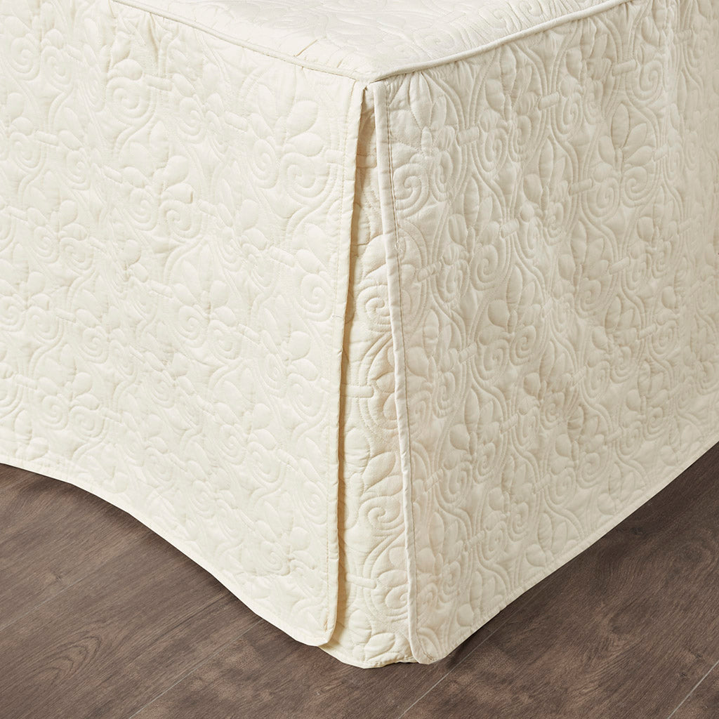 Quebec 3 Piece Fitted Bedspread Set by Madison Park