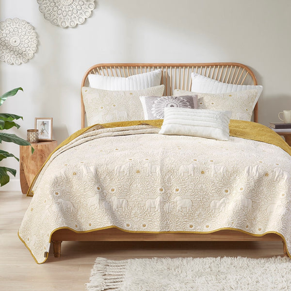 Kandula 3 Piece Reversible Cotton Quilt Set in Yellow