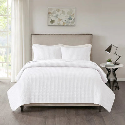 Otto 3 Piece Reversible Quilt Set - White