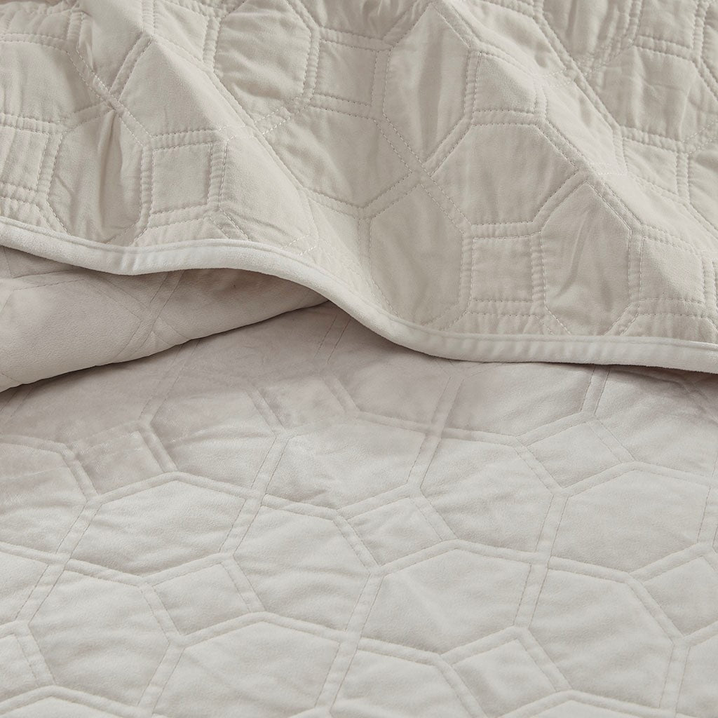 Harper Velvet 3 Piece Coverlet Set - Ivory
